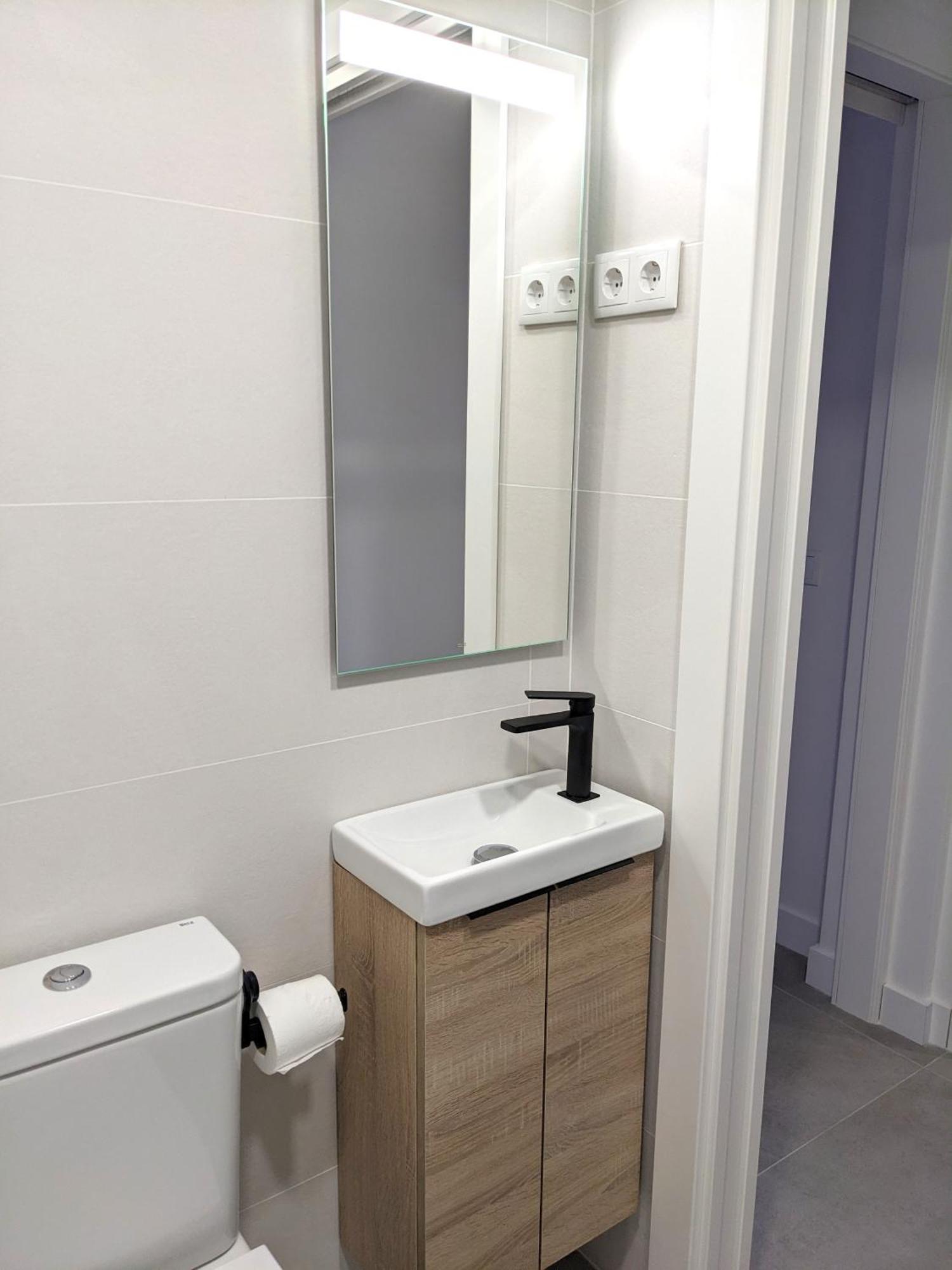 Weflating Fira Apartment โอสปิตาเล็ต เดอ โยเบรกัต ภายนอก รูปภาพ